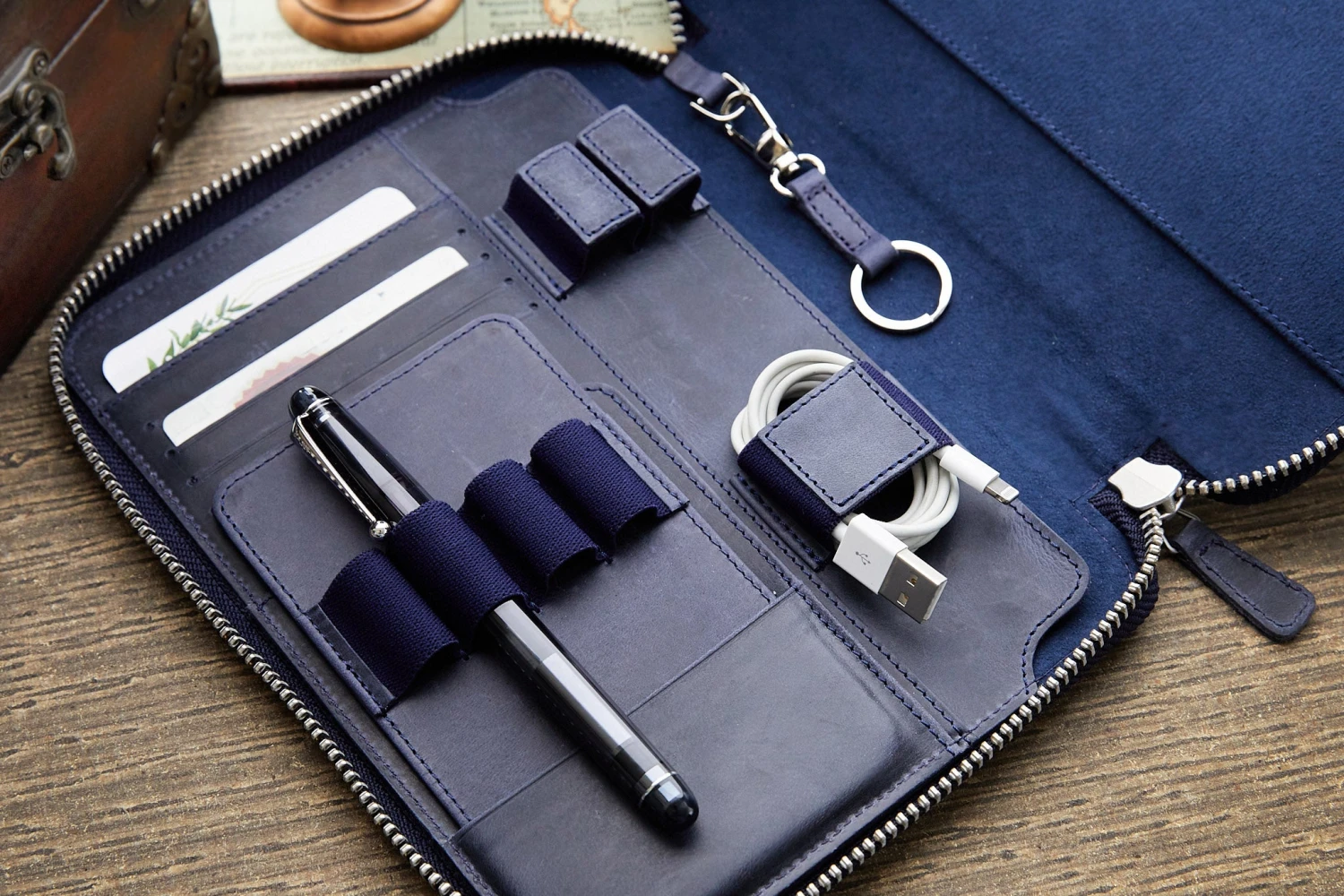 Galen Leather Zippered A5 Notebook Folio - Crazy Horse Navy Blue 8 Galen Leather Zippered A5 Notebook Folio - Crazy Horse Navy Blue - Image 8