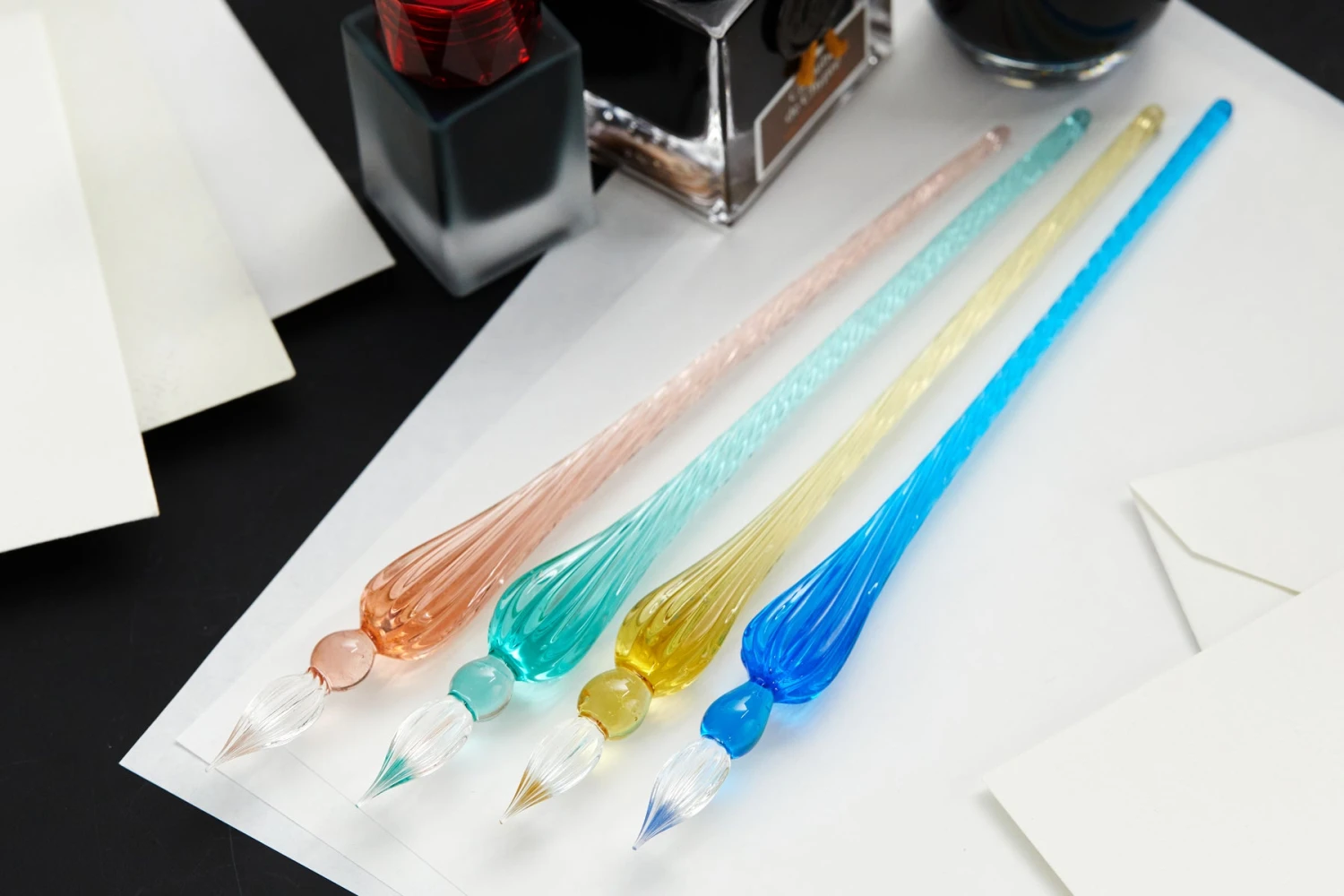 Herbin Round Glass Dip Pen - Rose 5 Herbin Round Glass Dip Pen - Rose - Image 5