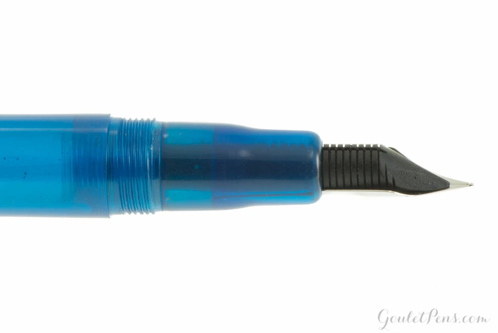 Noodler's Ahab Flex Fountain Pen - Hudson Bay Fathom's Blue 6 Noodler's Ahab Flex Fountain Pen - Hudson Bay Fathom's Blue - Image 6