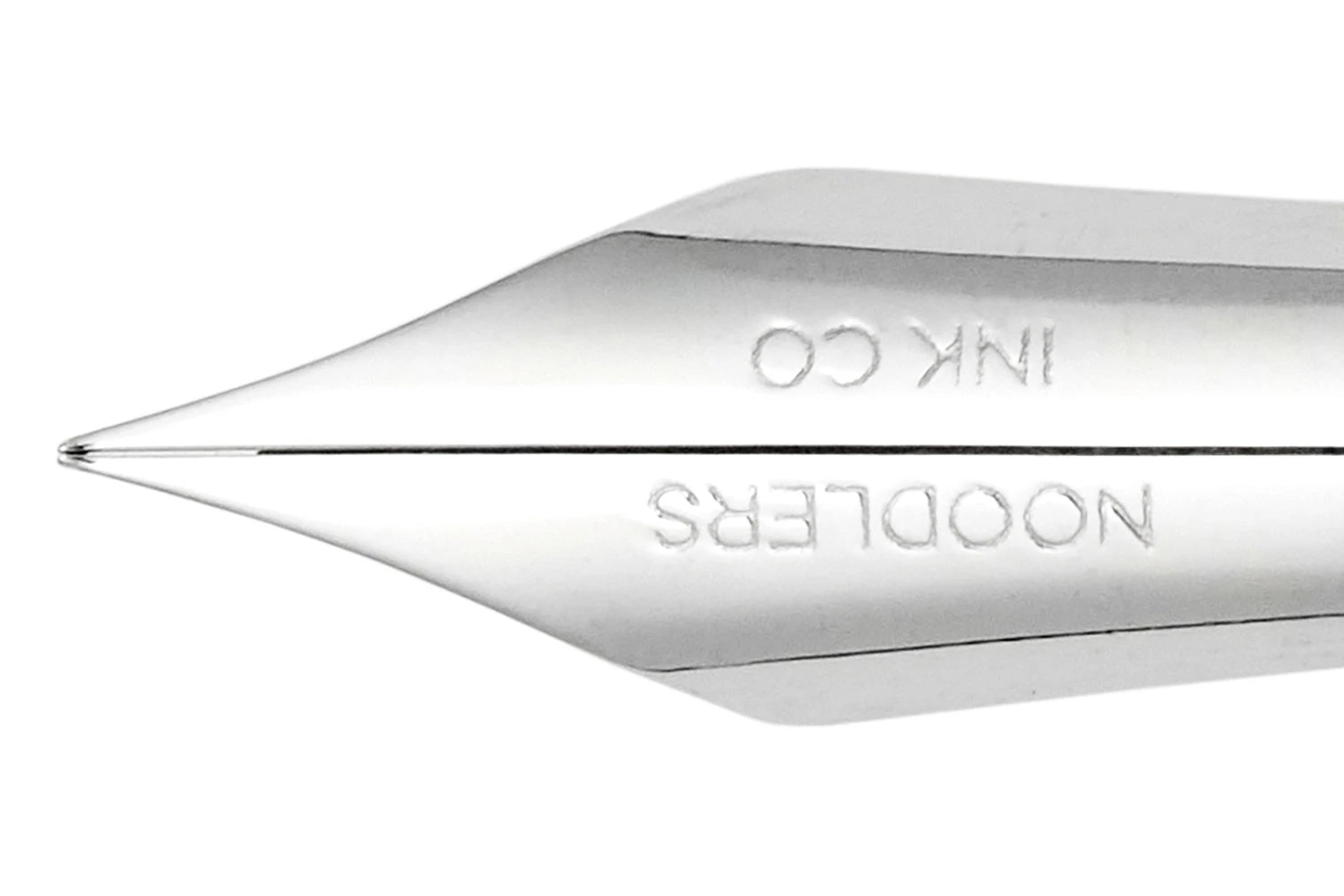 Noodler's Ahab Flex Fountain Pen - Hudson Bay Fathom's Blue 4 Noodler's Ahab Flex Fountain Pen - Hudson Bay Fathom's Blue - Image 4