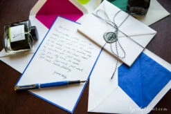 Original Crown Mill Bicolor A5 Correspondence Set - White/Royal Blue 12 Original Crown Mill Bicolor A5 Correspondence Set - White/Royal Blue -Writing Tools Store OriginalCrownMill StationerySet Group