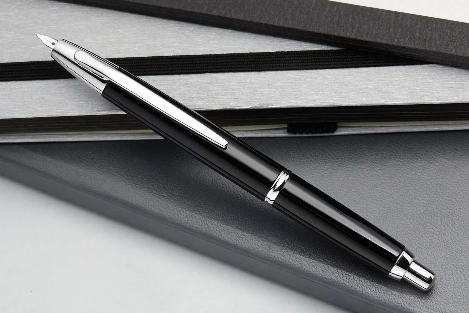 Pilot Vanishing Point Decimo Fountain Pen - Black 9 Pilot Vanishing Point Decimo Fountain Pen - Black - Image 9