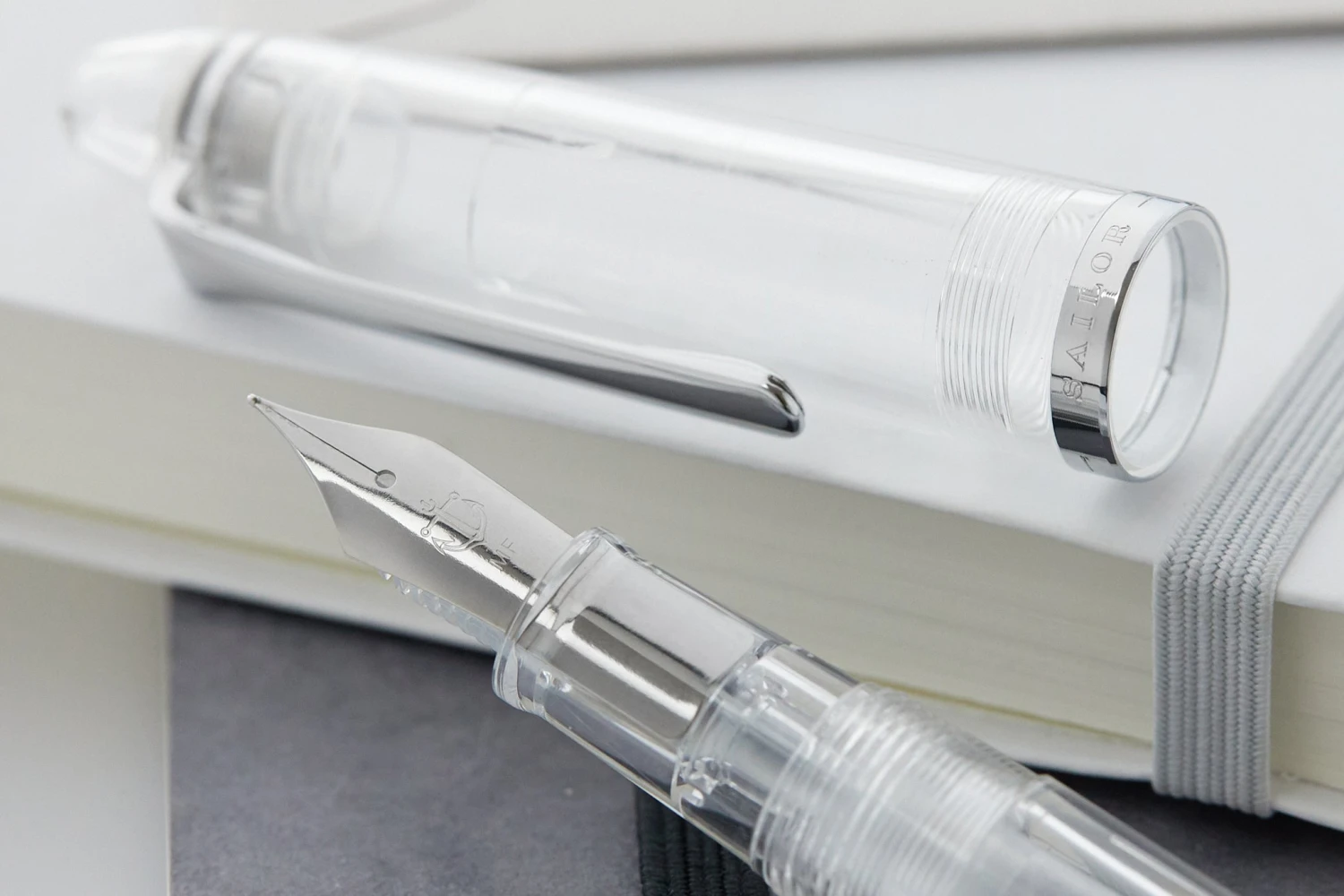 Sailor Compass 1911 Fountain Pen - Transparent Clear 9 Sailor Compass 1911 Fountain Pen - Transparent Clear - Image 9