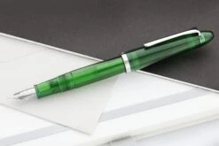 Sailor Compass 1911 Fountain Pen - Transparent Green 16 Sailor Compass 1911 Fountain Pen - Transparent Green -Writing Tools Store Sailor 1911 Compass GreenDemo 2