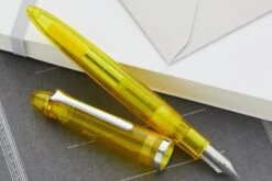 Sailor Compass 1911 Fountain Pen - Transparent Yellow 18 Sailor Compass 1911 Fountain Pen - Transparent Yellow -Writing Tools Store Sailor 1911 Compass YellowDemo 3