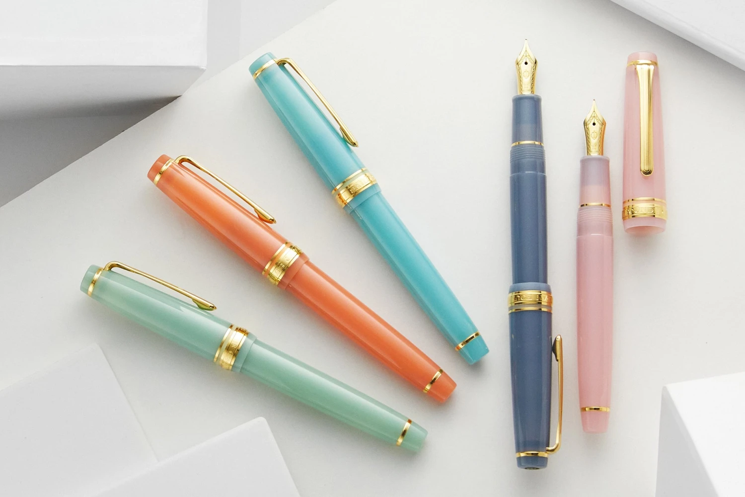 Sailor Pro Gear Slim Fountain Pen - Momo (Limited Production) 6 Sailor Pro Gear Slim Fountain Pen - Momo (Limited Production) - Image 6