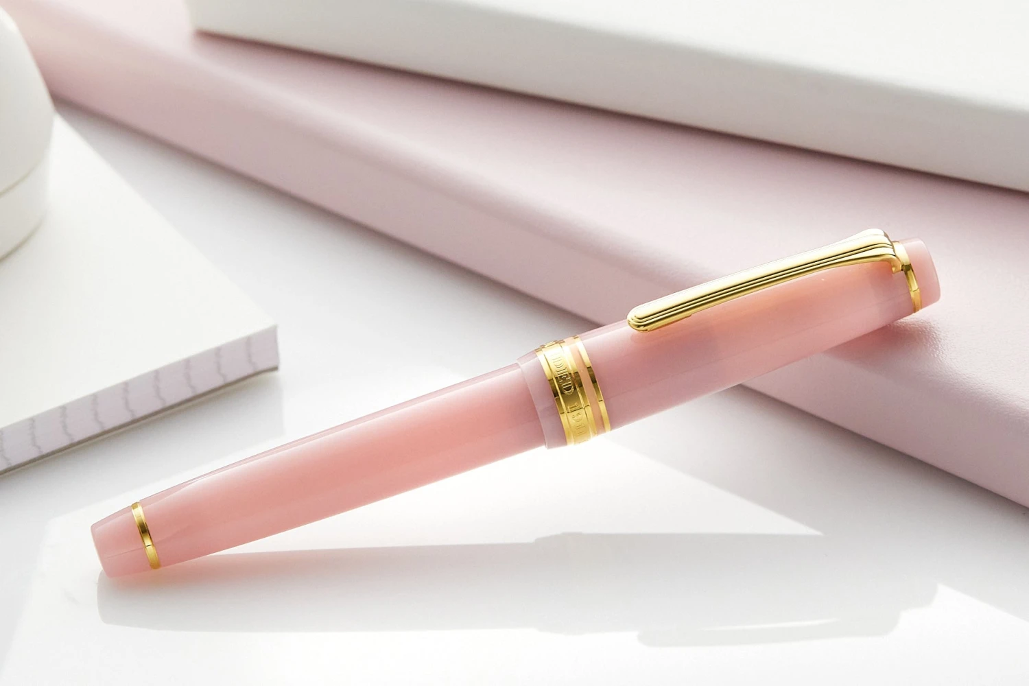 Sailor Pro Gear Slim Fountain Pen - Momo (Limited Production) 2 Sailor Pro Gear Slim Fountain Pen - Momo (Limited Production) - Image 2