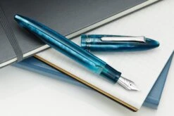Tibaldi Bononia Fountain Pen - Bora Bora -Writing Tools Store Tibaldi Bononia BoraBora 3 f9cbe5d5 fae4 4885 a5aa a00af7067ba7