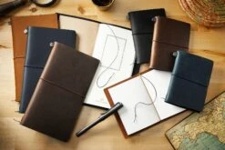 Traveler's Notebook - Brown (Regular) 21 Traveler's Notebook - Brown (Regular) -Writing Tools Store TravelersCompany Notebooks group 1